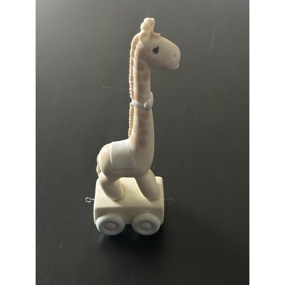Vtg Precious Moments 1985 6th Birthday Train Giraffe Figurine